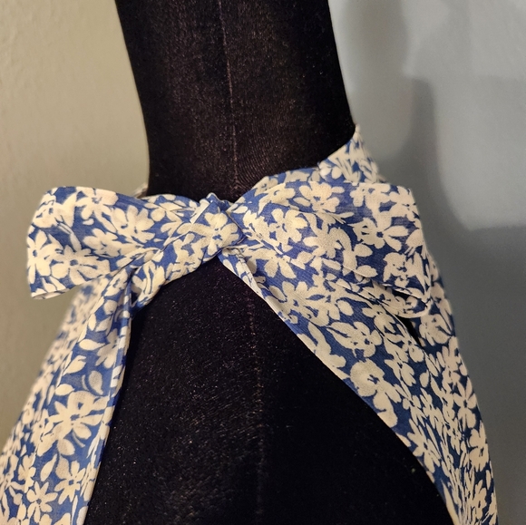 Floral Ruffle blouse - Picture 4 of 8